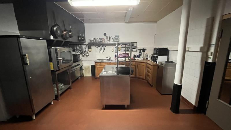 Maison - 600 m² - 19 pièces