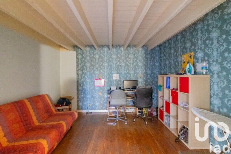 Maison - 233 m² - 8 pièces