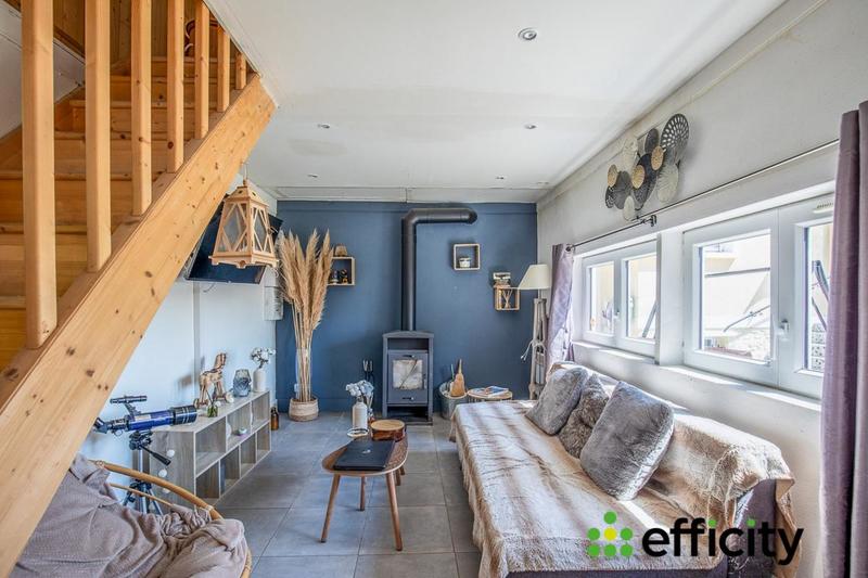 Maison - 246 m² - 11 pièces