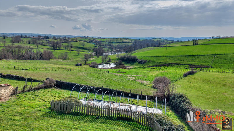 Maison - 90 m² - 6 pièces