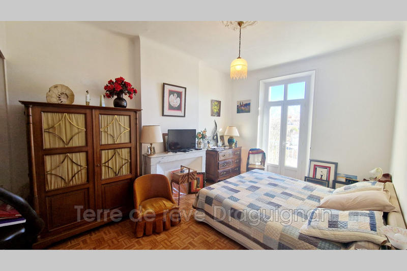 Appartement - 93 m² - 3 pièces