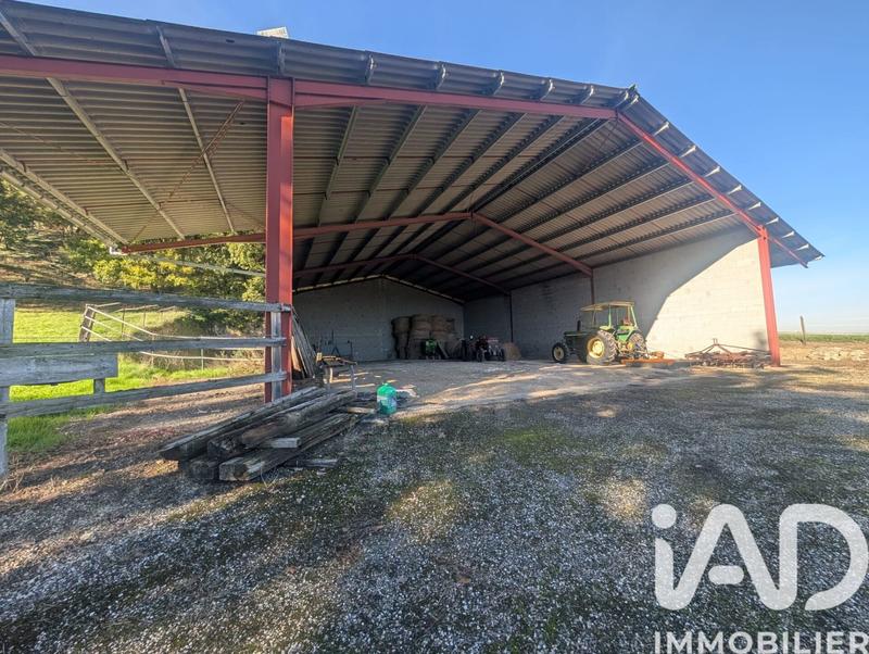 Maison - 220 m² - 6 pièces