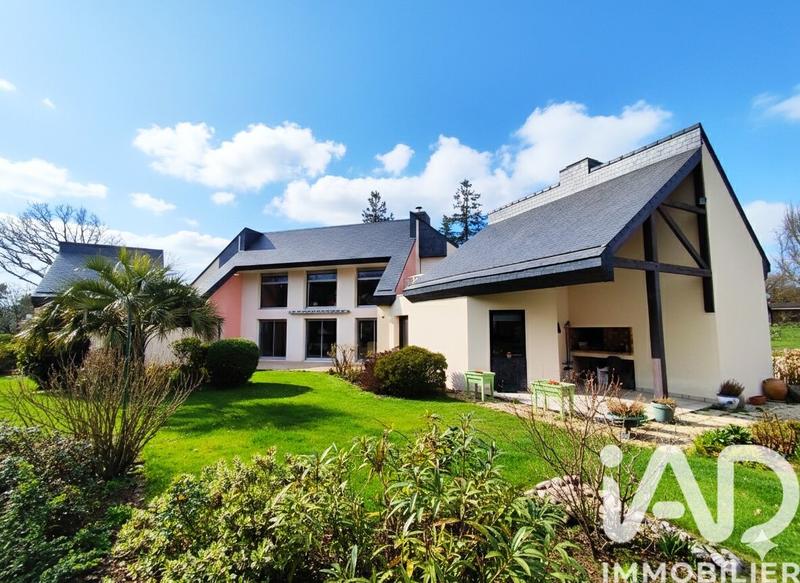 Maison de maîtres - 220 m² - 6 pièces