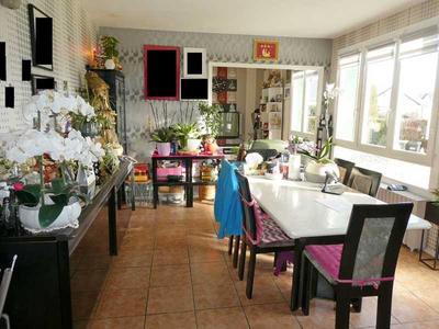 Maison - 91 m² - 5 pièces