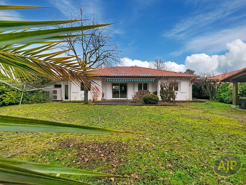 Maison - 138 m² - 5 pièces