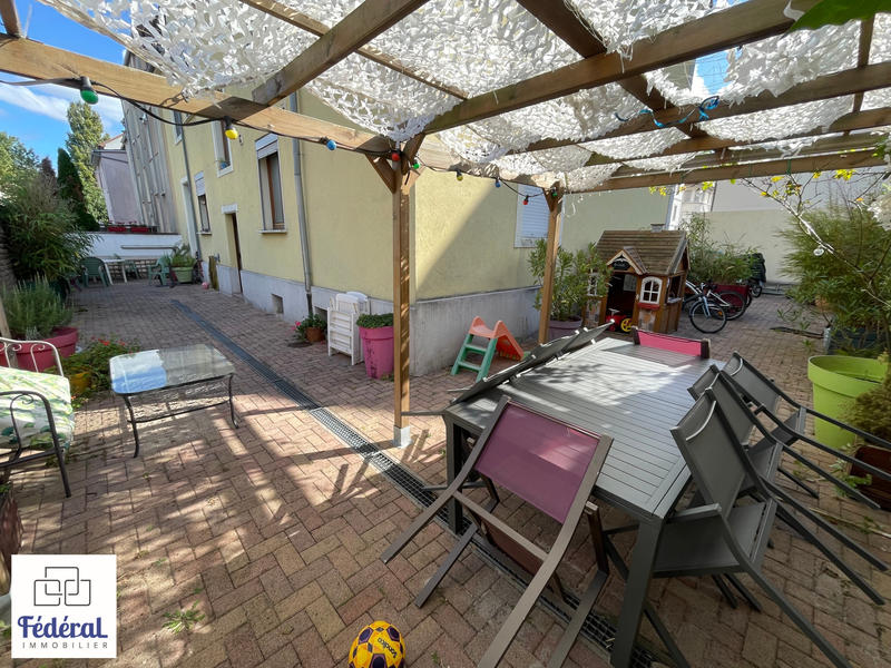 Appartement - 96 m² - 4 pièces