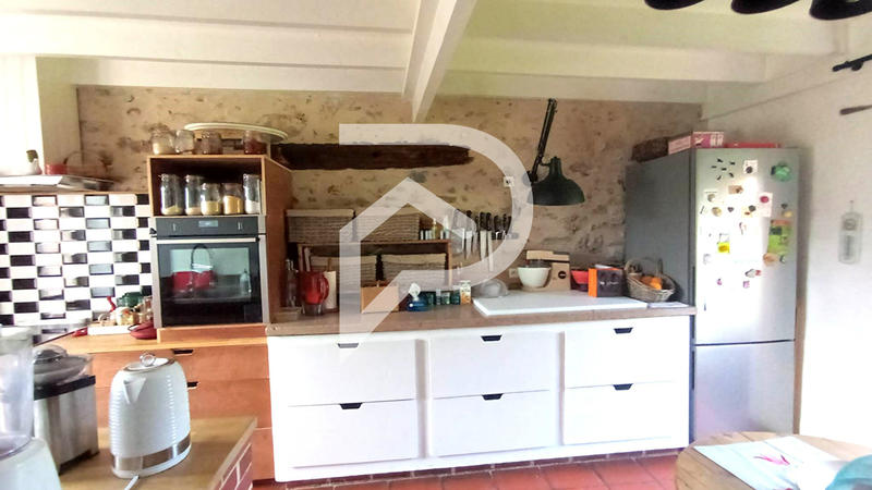 Maison - 180 m² - 8 pièces