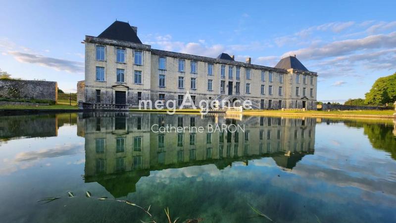 Appartement - 220 m² - 8 pièces