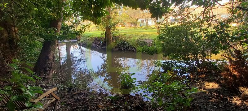 Maison - 374 m² - 14 pièces