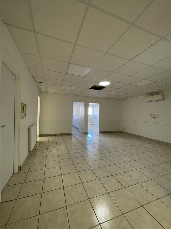 Bureau - 250 m²