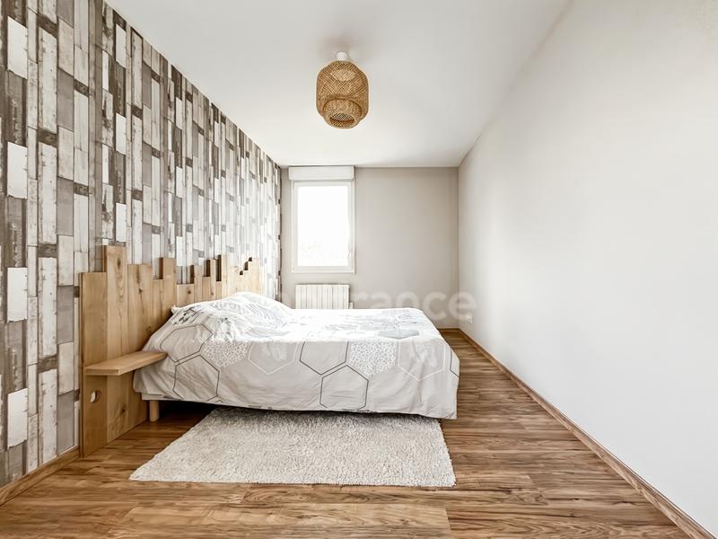 Appartement - 92 m² - 5 pièces