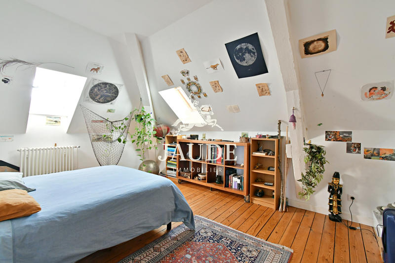 Appartement - 236 m² - 9 pièces