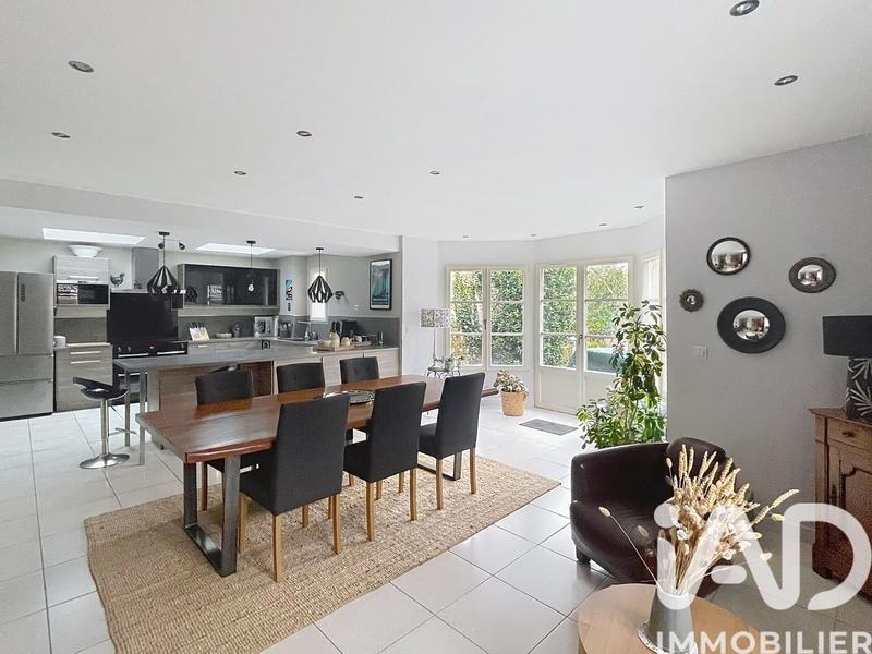 Maison - 155 m² - 5 pièces