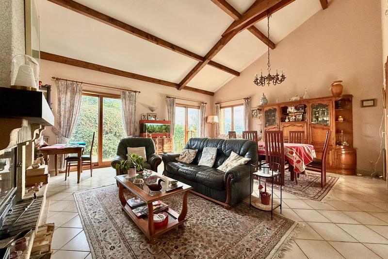 Maison - 150 m² - 4 pièces