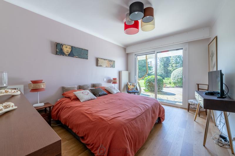 Maison d'architecte - 215 m² - 6 pièces