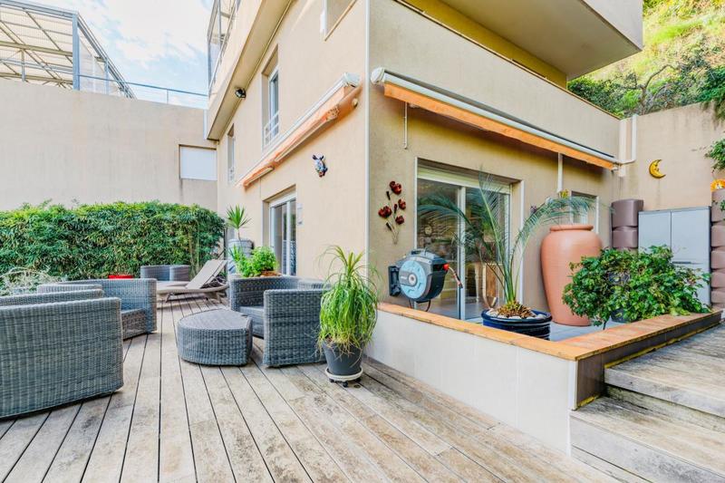 Duplex - 93 m² - 4 pièces