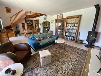 Maison - 146 m² - 6 pièces