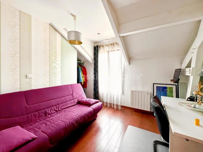 Maison traditionnelle - 124 m² - 6 pièces