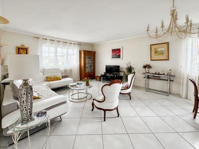 Maison - 136 m² - 4 pièces