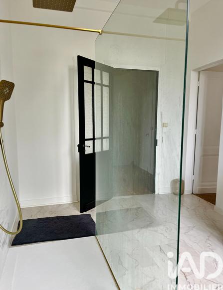 Maison - 226 m² - 8 pièces