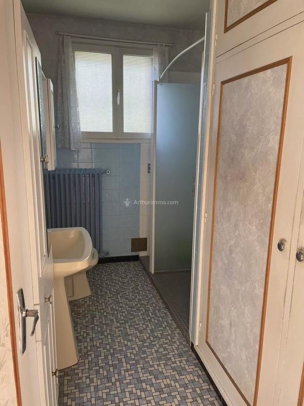 Maison - 98 m² - 10 pièces