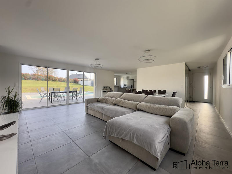 Maison contemporaine - 159 m² - 7 pièces