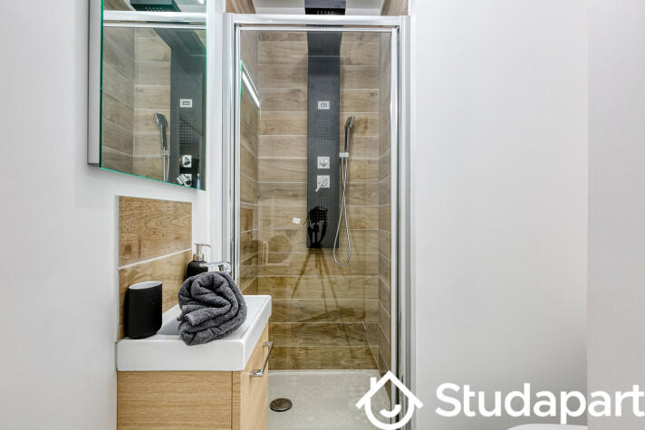 Chambre - 24 m² - 1 pièce