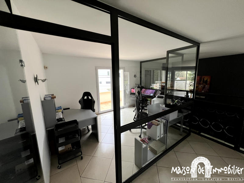 Maison - 321 m² - 10 pièces