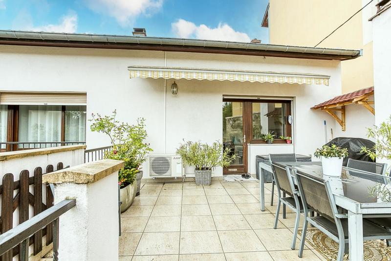 Appartement - 162 m² - 6 pièces