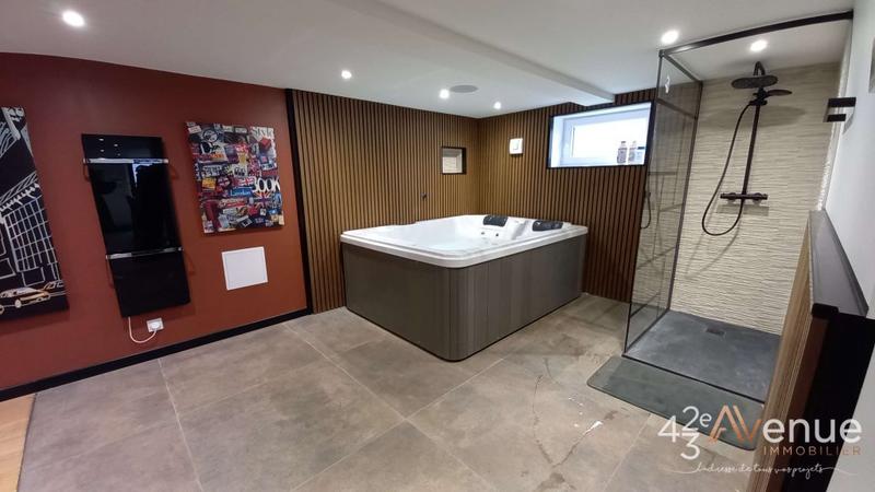 Maison - 120 m² - 5 pièces