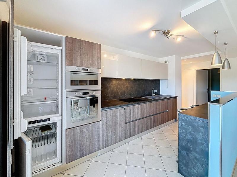 Appartement - 75 m² - 2 pièces