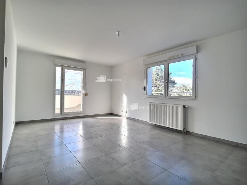 Appartement - 90 m² - 4 pièces