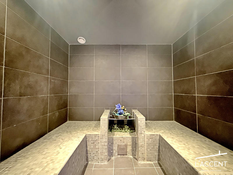 Fonds de commerce - 110 m²