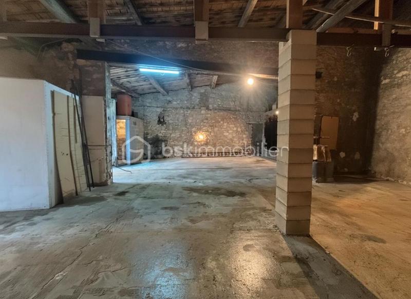 Maison - 150 m² - 1 pièce