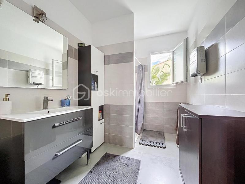 Maison - 84 m² - 4 pièces