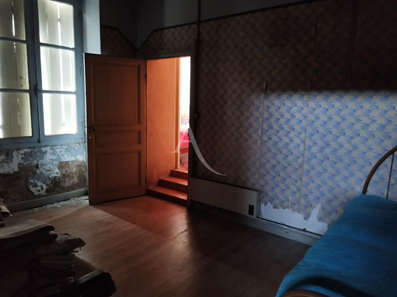 Maison - 172 m² - 10 pièces