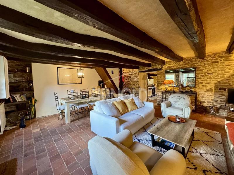 Maison - 99 m² - 4 pièces