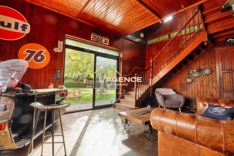 Maison - 400 m² - 10 pièces