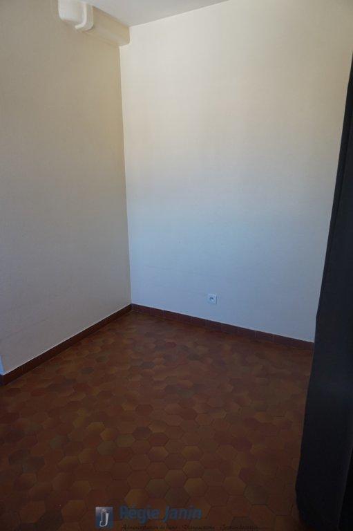 Studio - 33 m² - 1 pièce