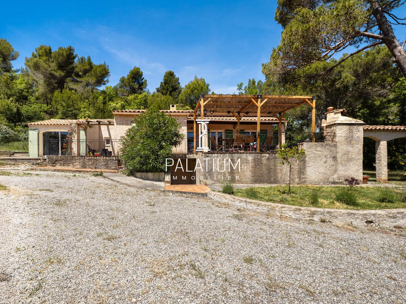 Maison - 120 m² - 4 pièces