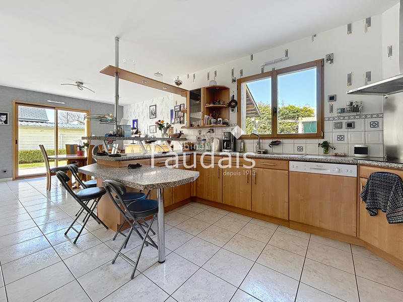 Maison - 155 m² - 6 pièces