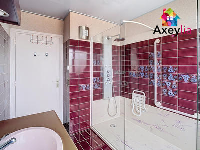 Appartement - 102 m² - 4 pièces