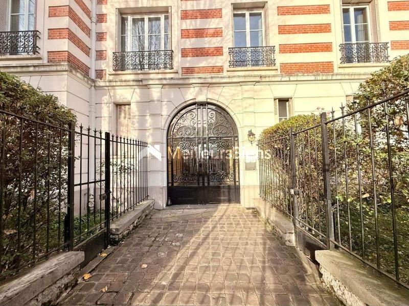 Appartement bourgeois - 96 m² - 4 pièces