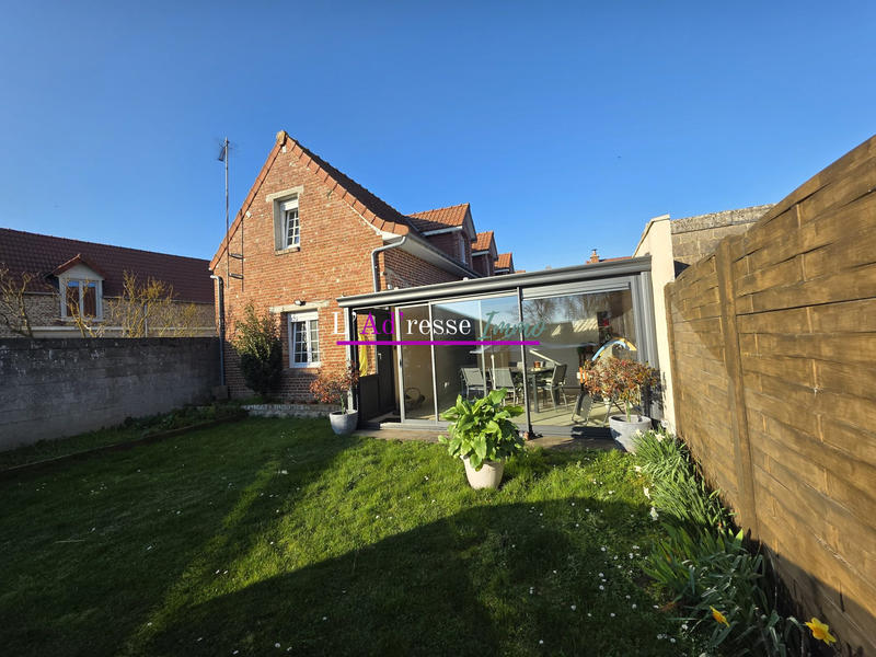 Maison - 200 m² - 7 pièces