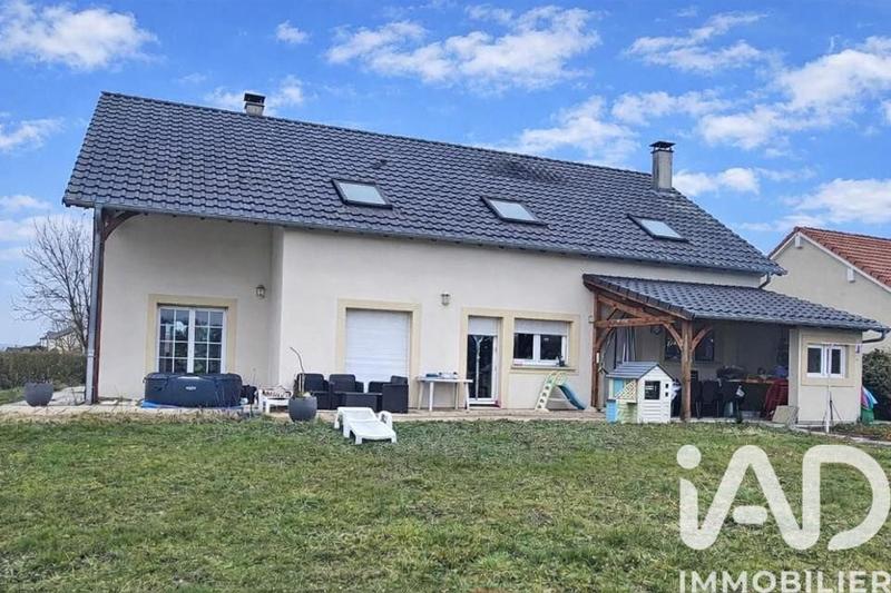 Maison - 191 m² - 7 pièces