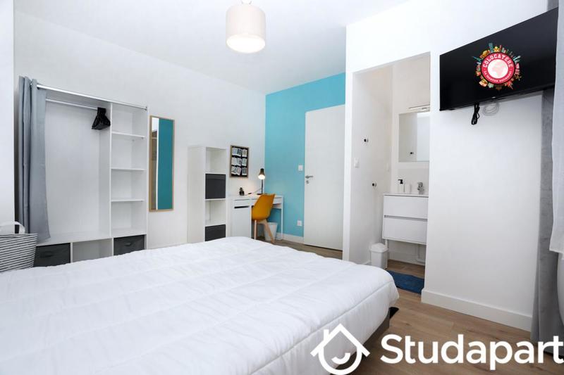 Chambre - 12 m² - 1 pièce