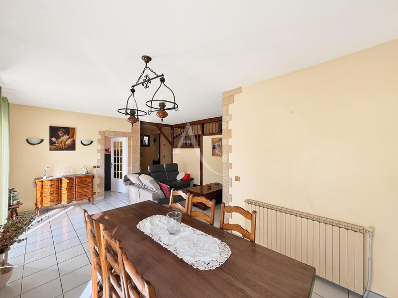 Maison - 129 m² - 6 pièces