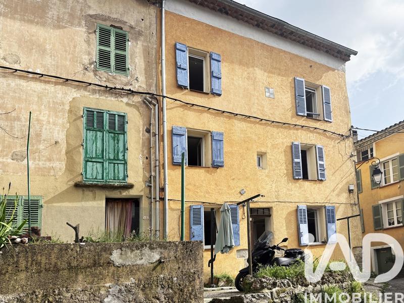 Maison de village - 90 m² - 6 pièces