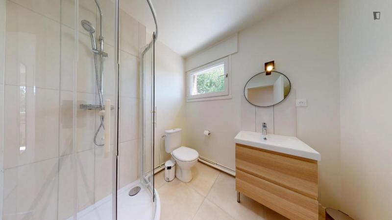 Chambre - 15 m² - 5 pièces