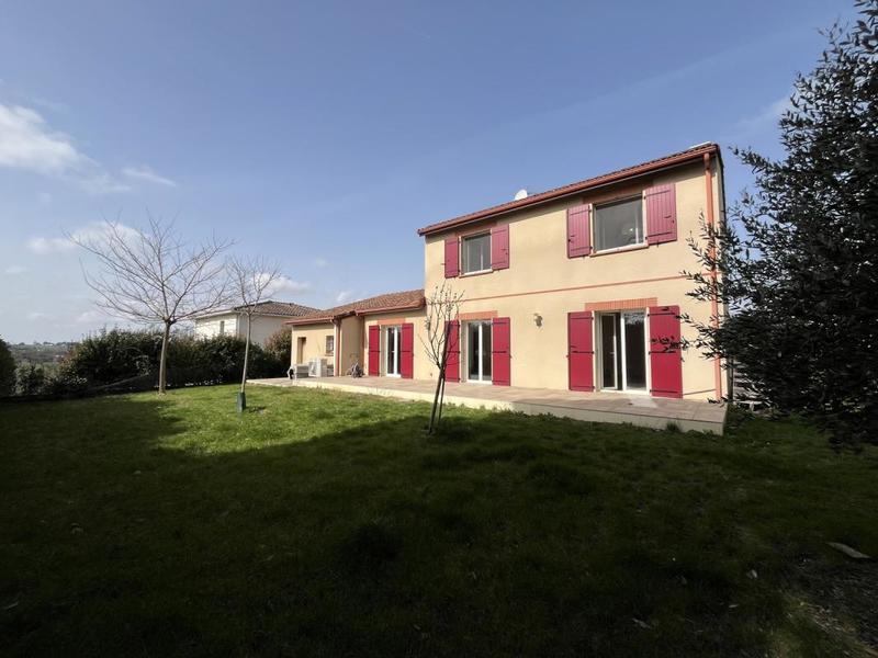 Maison - 136 m² - 5 pièces